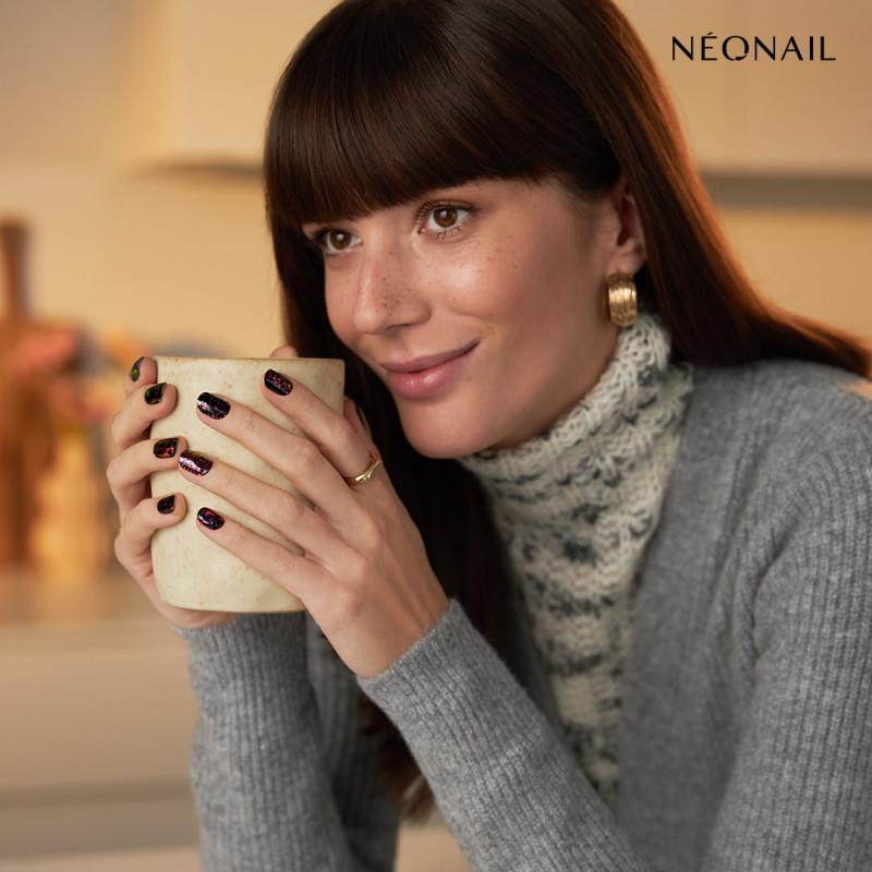 Gel Nail Stickers - manucure violet sombre paillet&eacute;