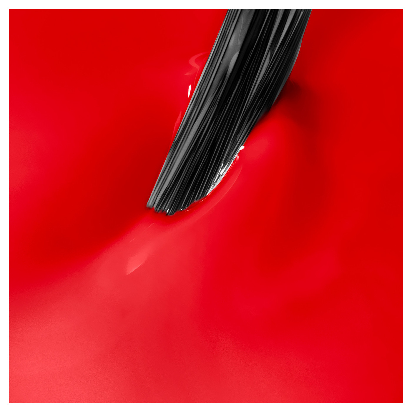 Fearless Red (Vernis semi-permanent) – Rouge néon Fearless Red (Vernis semi-permanent) – Rouge néon