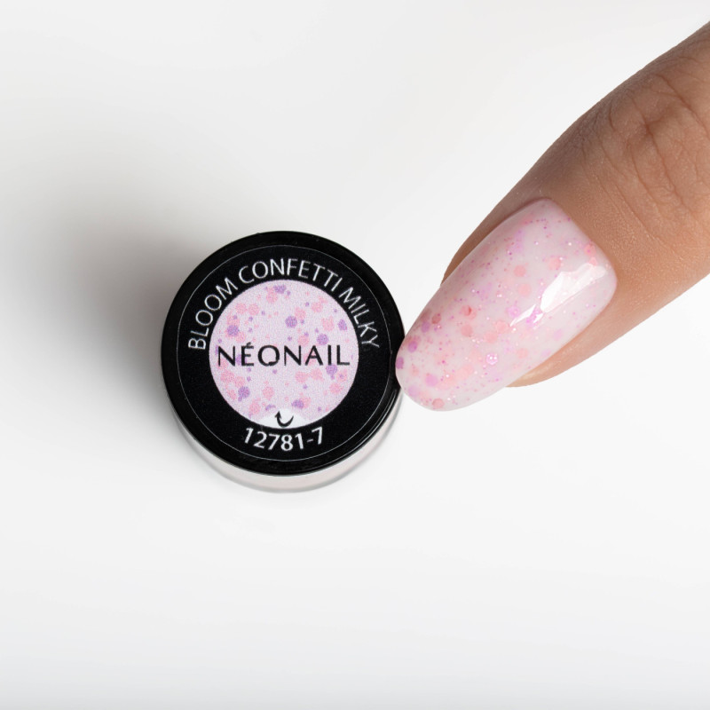Bloom Confetti Milky (Vernis semi-permanent Confetti) – Finition laiteuse, semi-transparente Bloom Confetti Milky (Vernis semi-permanent Confetti) – Finition laiteuse, semi-transparente