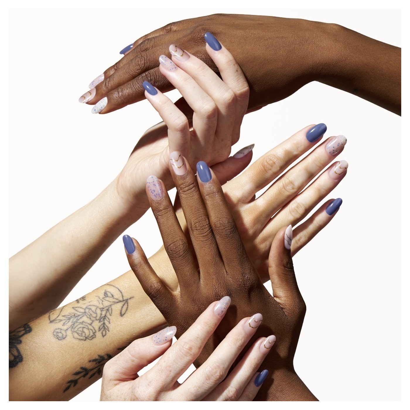 Gel Nail Stickers - manucure bleu avec effet marbr&eacute;