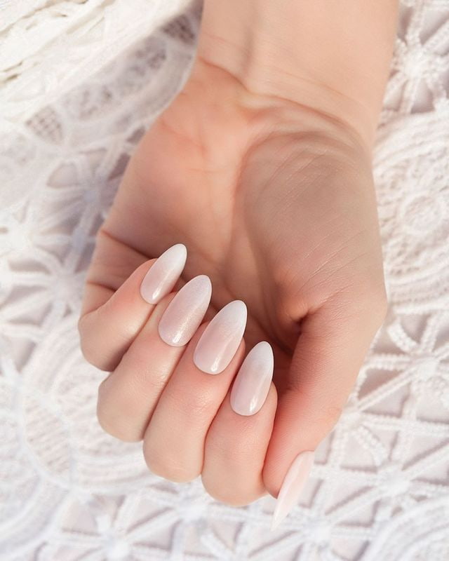 Shaded French manicure